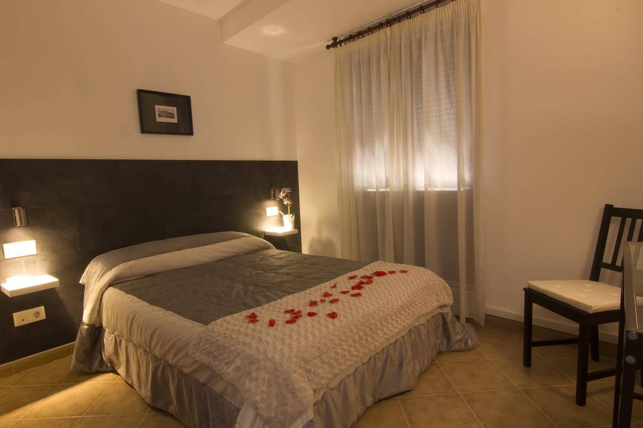 Hotel Mayno Pastrana Ngoại thất bức ảnh
