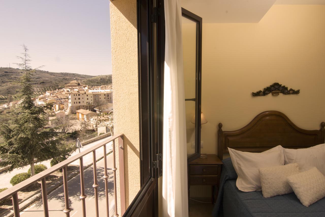 Hotel Mayno Pastrana Ngoại thất bức ảnh