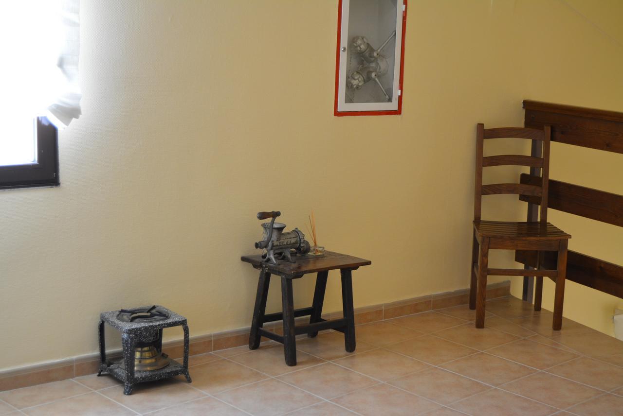 Hotel Mayno Pastrana Ngoại thất bức ảnh